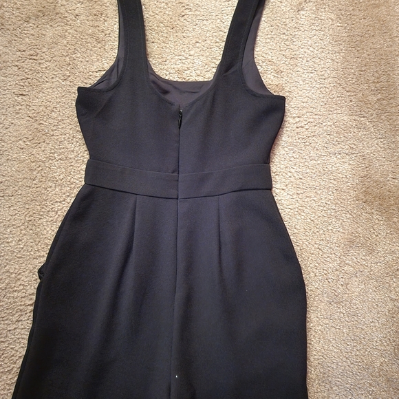 BCBG black romper size 0 NWT - Picture 3 of 7